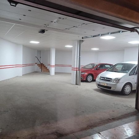 Apartamento En El Casco Historico, Frente A La Colegiata De San Isidoro, León Esterno foto