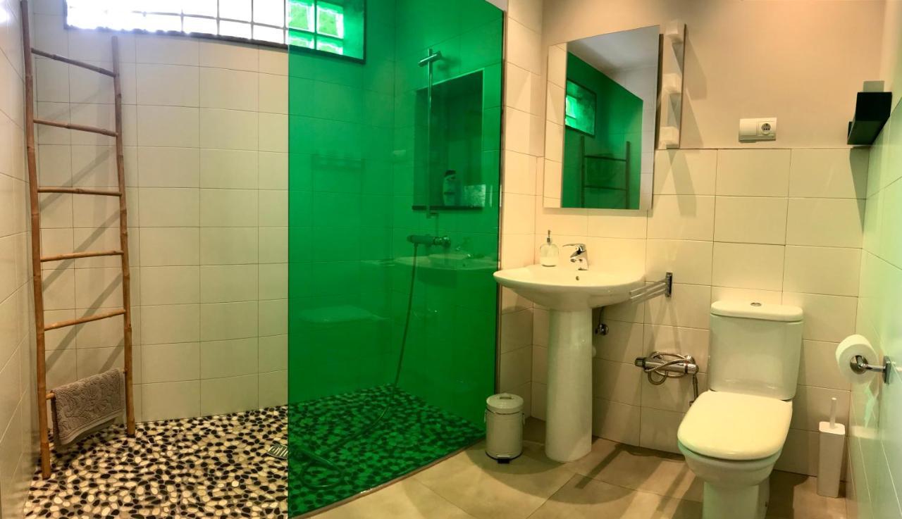 Apartamento En El Casco Historico, Frente A La Colegiata De San Isidoro, León Esterno foto