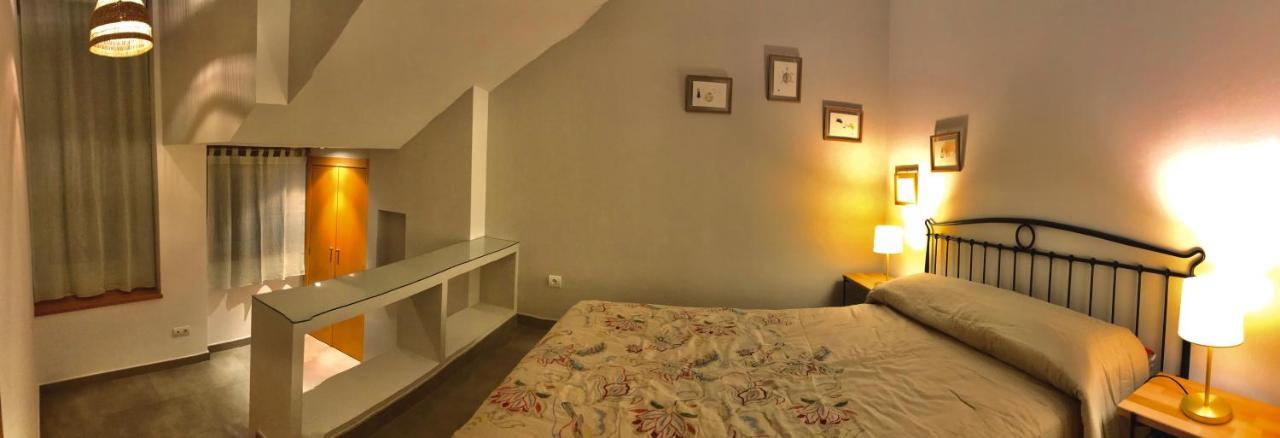 Apartamento En El Casco Historico, Frente A La Colegiata De San Isidoro, León Esterno foto